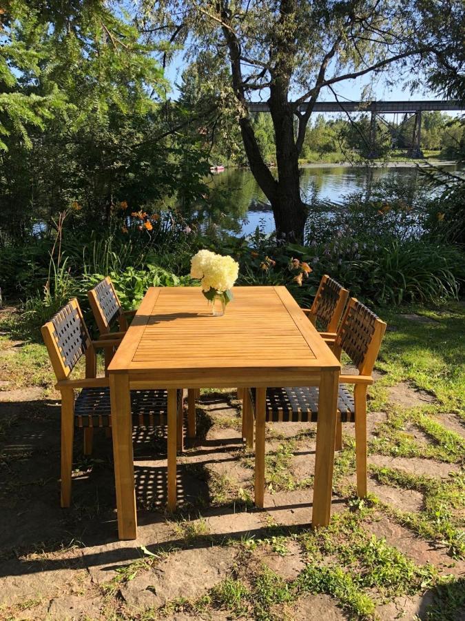 La Maison Jaune D'อีสต์แมน ภายนอก รูปภาพ